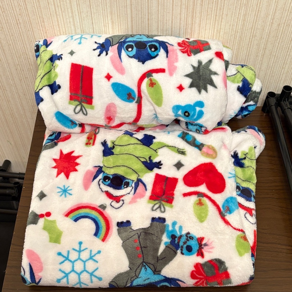 Disney Stitch Festive Blanket - White, Red, Green, Blue